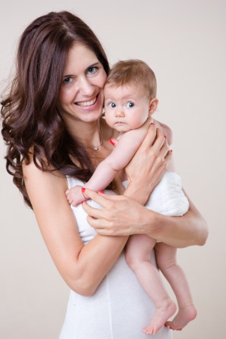 Magdalena Pashova s bebe(2)