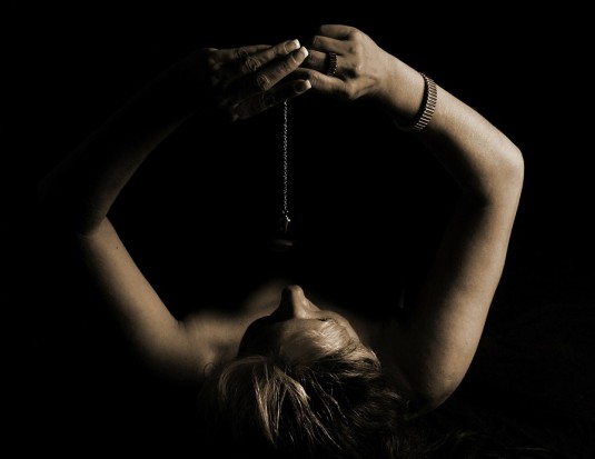 hypnosis-75615_1280