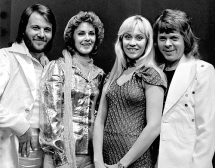 ABBA – парти на морето