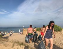 С почистване на варненския плаж „Ветеран“ ще бъде закрит WIND2WIN