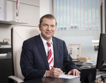 Синът на проф. Цоцорков дарява 5 стипендии за обучение в АУБ