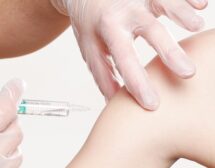 Сертификатът за ваксинация срещу COVID-19 ще се издава безплатно