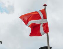 Дания прекратява бакалавърски програми на английски от 2022 г.