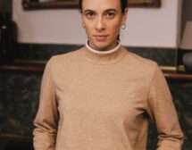 Весела Бабинова: Женствеността е излъчване и аура, не просто гърди или дълга коса