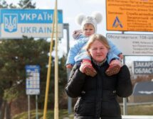 Майките на украинската граница споделят истории за загуба и несигурност