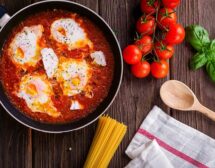Рецепта за шакшука или яйца по арабски