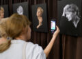 Със смартфон на изложба! Кайя Христова с портрети на актриси