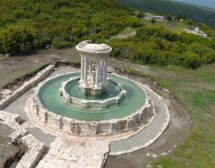 След две хилядолетия затишие, грандиозният фонтан на Кибира в „града на гладиаторите“ отново оживява