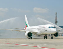 „България Еър“ посрещна първия си самолет Airbus A220-300