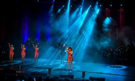 Рок симфонията Simply The Best празнува Тина Търнър в София