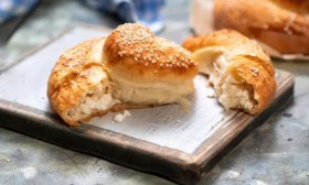 Рецепта за гръцки хляб със сирене от Стоян и Лора