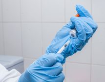 Изкуствен интелект създаде първата ваксина срещу бъдещи пандемии