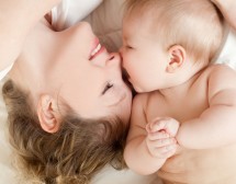 Митове за майчинството